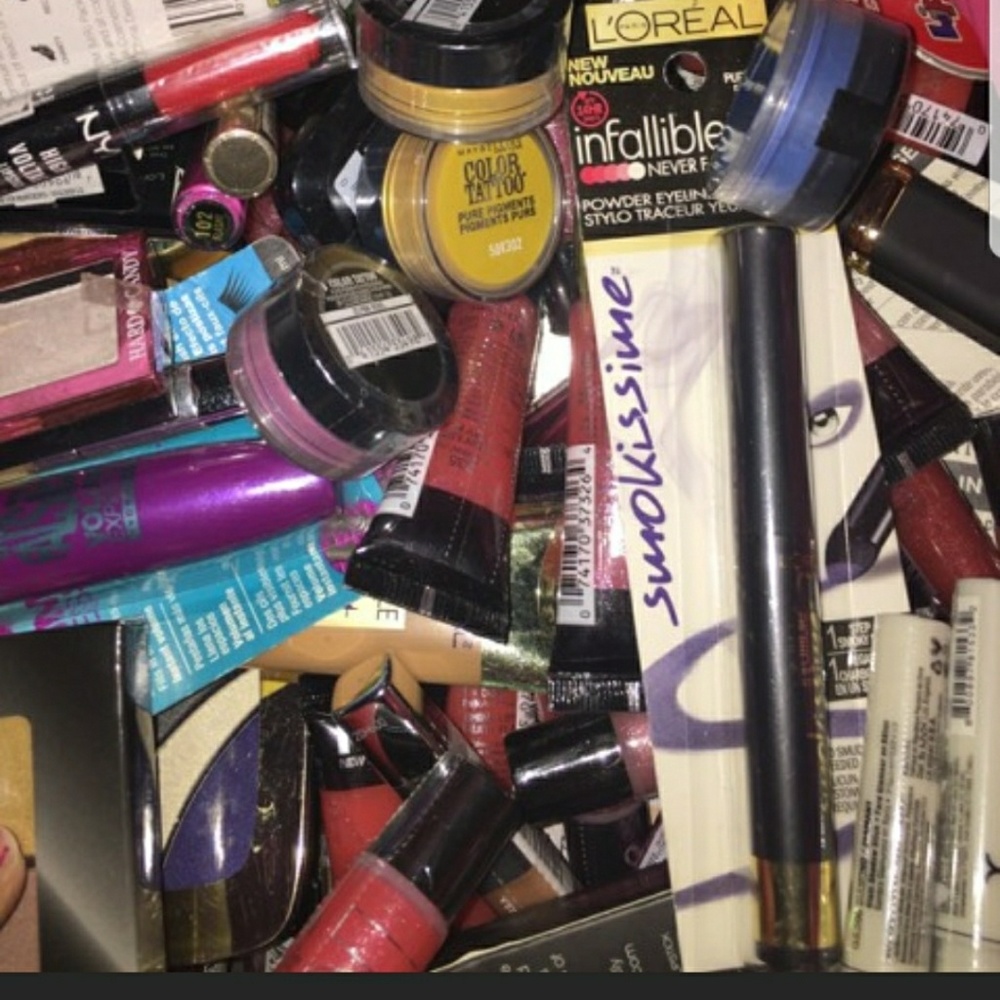 New 50 Pc Makeup Lot